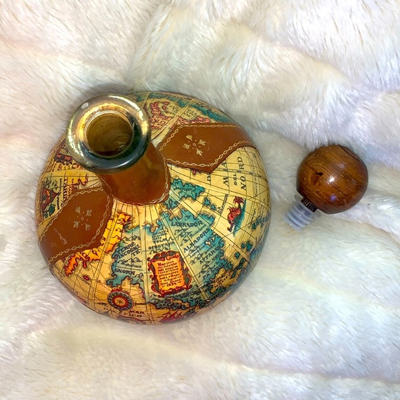 Vintage Italian genuine leather and wood bottle decanter - Picture 3 of 14